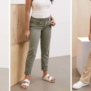 ✨3 for $25✨ Cute green cropped khakis
